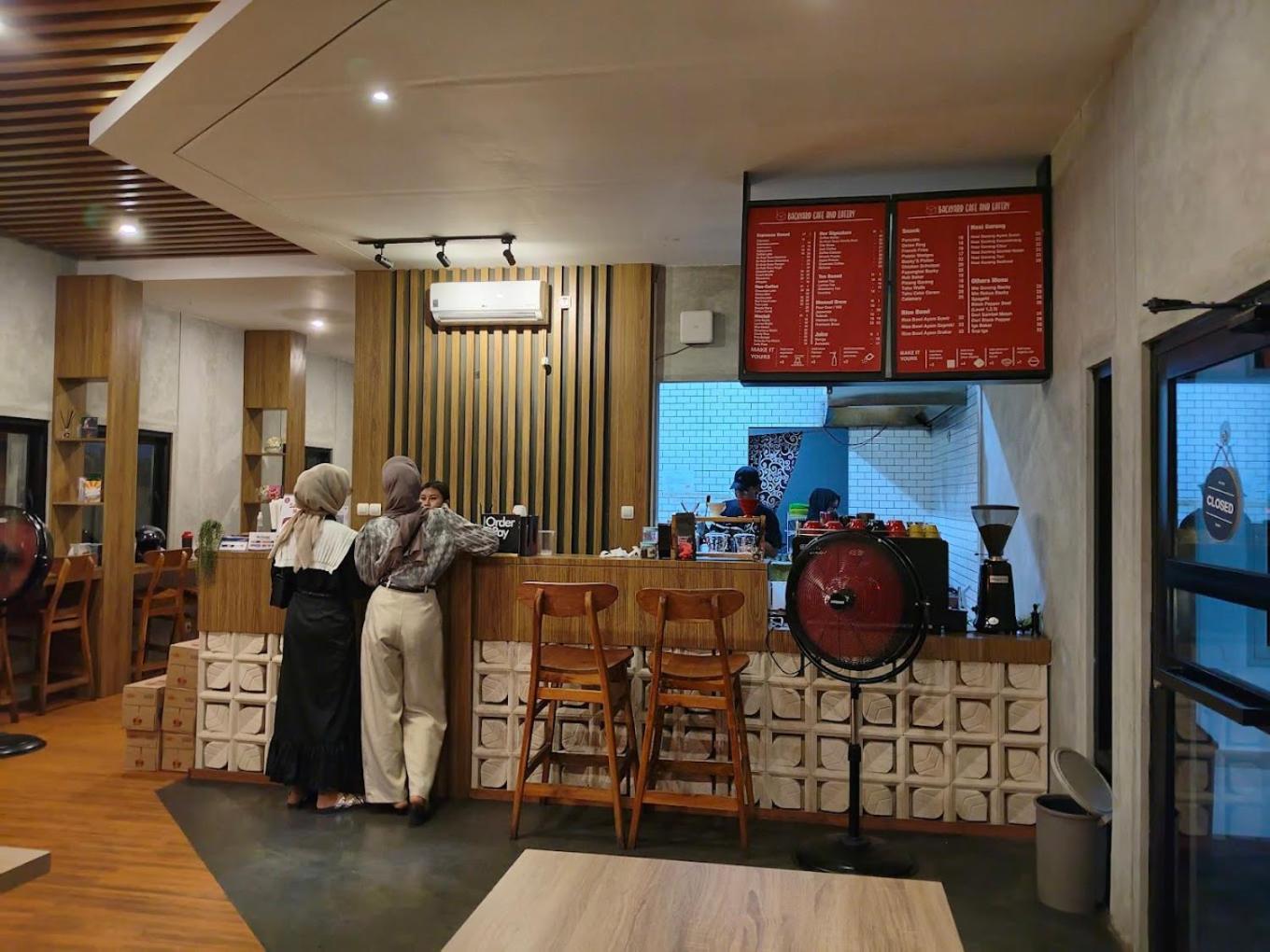 Backyard Guest House Banjar  Buitenkant foto