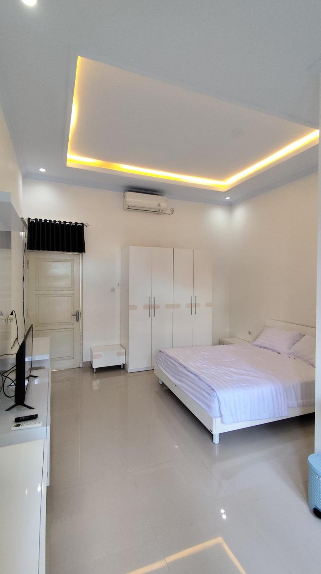 Backyard Guest House Banjar  Buitenkant foto